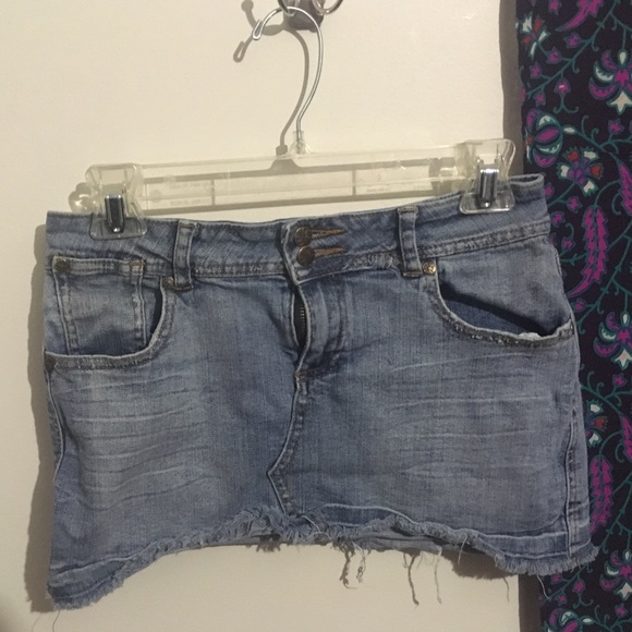 Skirt - Picture 1 of 2